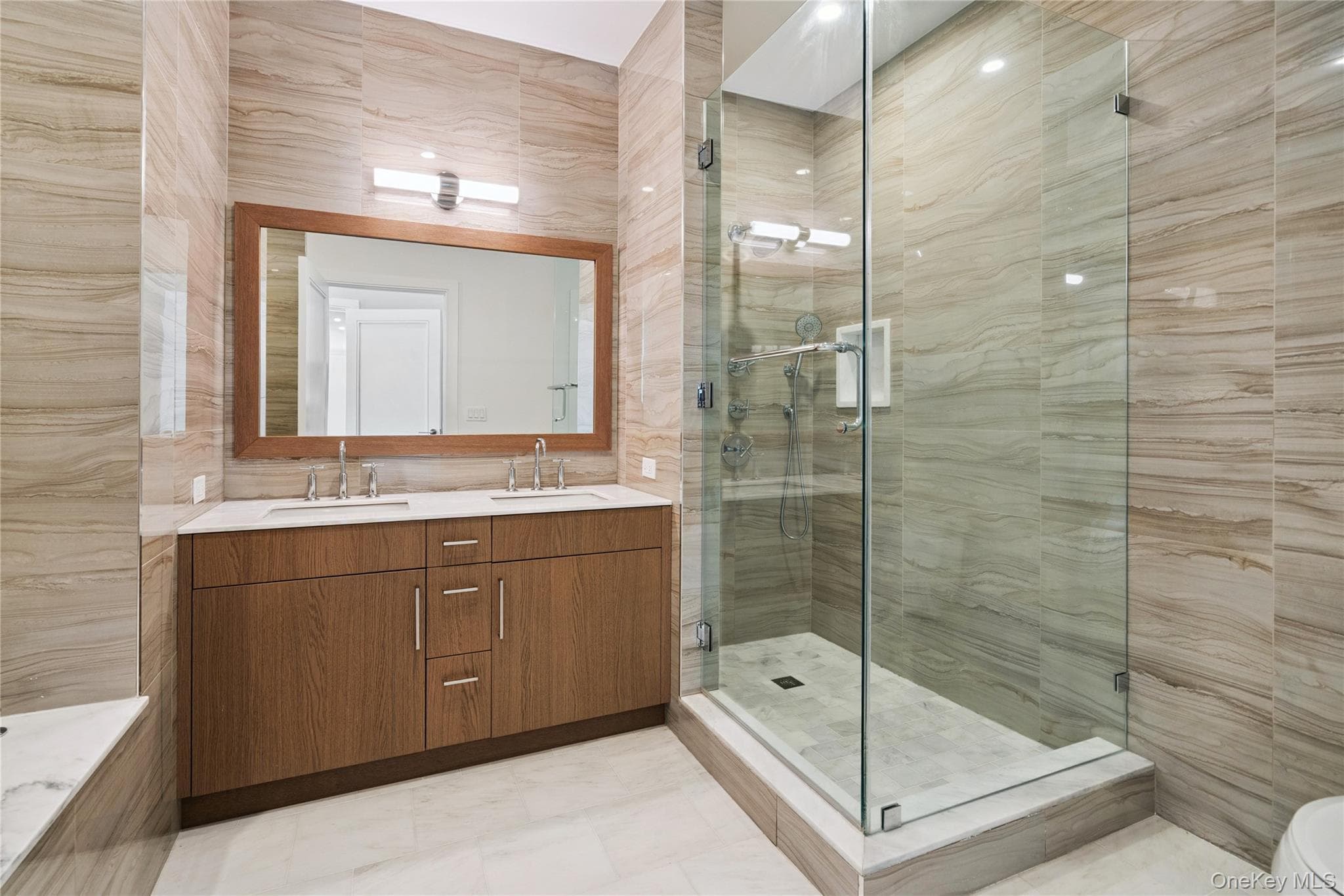 100 Garvies Point Road Unit: 1204 thumbnail 20