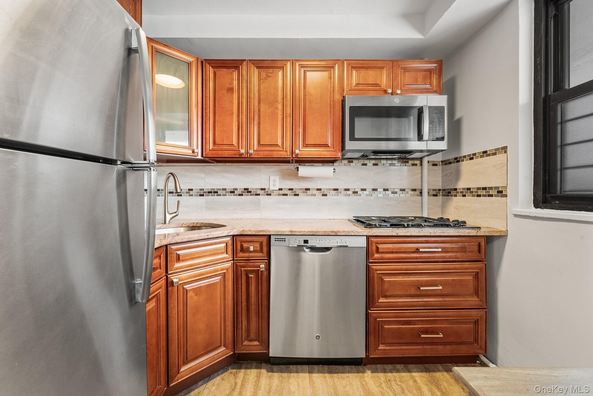 61-25 98th Street Unit: 9F thumbnail 4