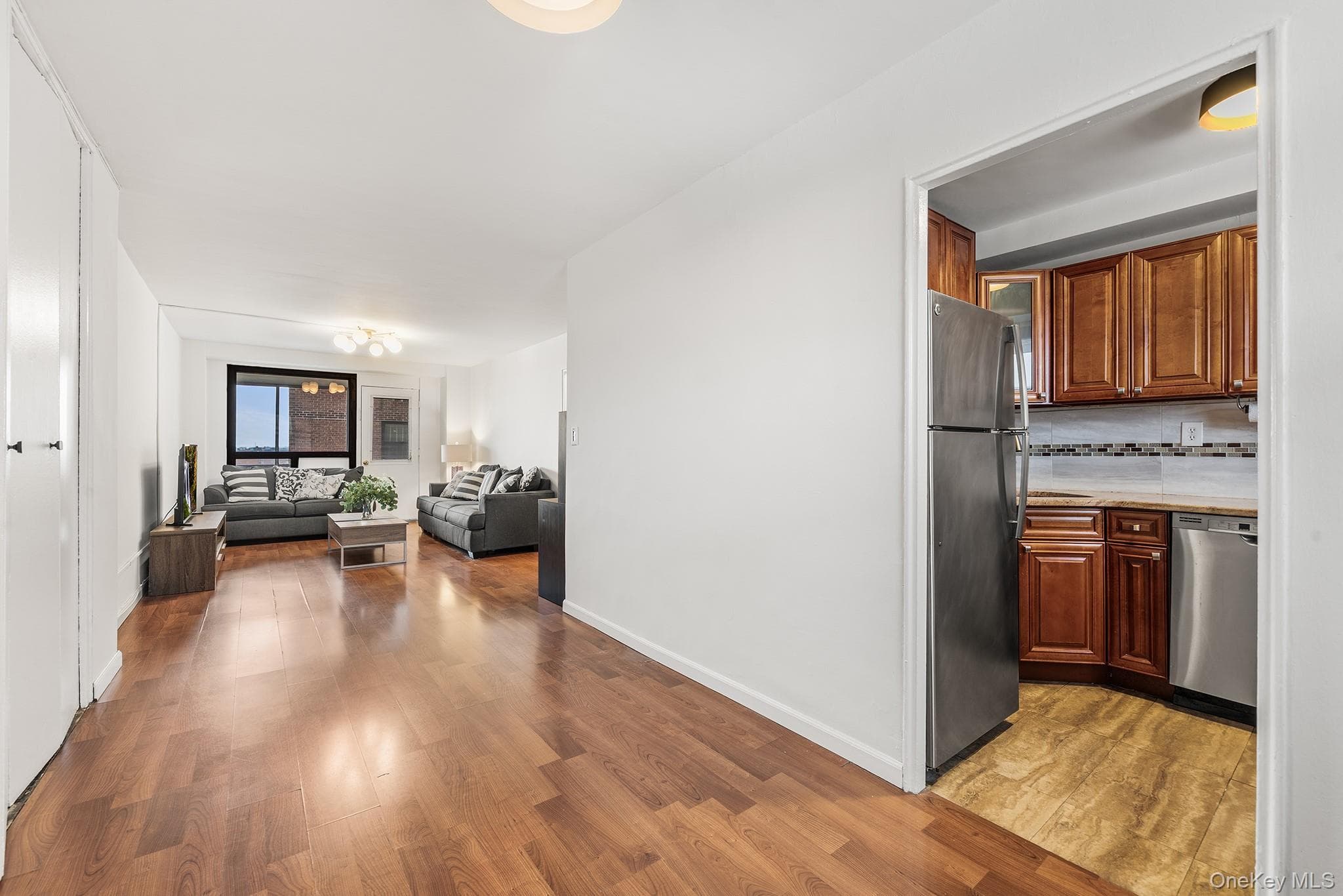 61-25 98th Street Unit: 9F thumbnail 3
