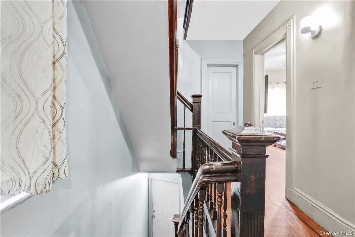 86-16 120th Street thumbnail 32