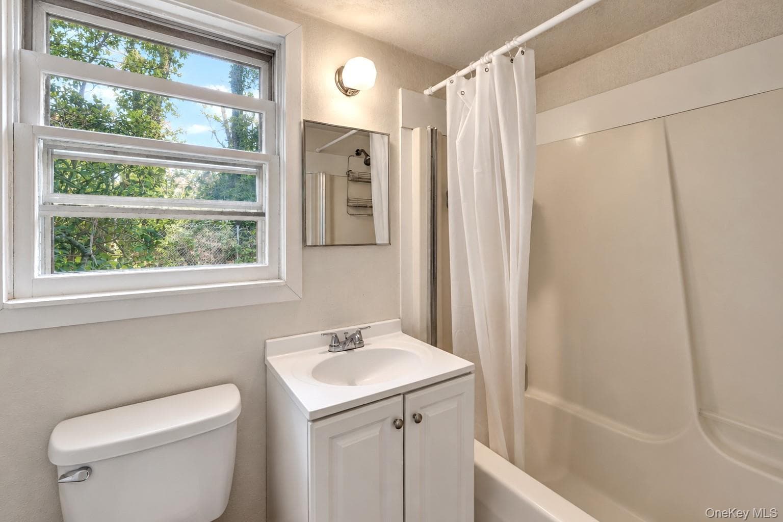 45 Peconic Road thumbnail 14