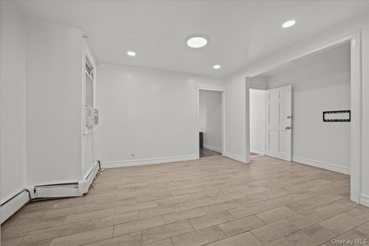 1311 Balcom Avenue thumbnail 5