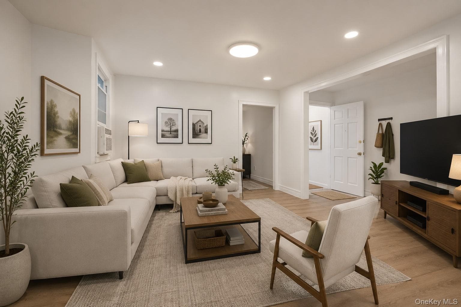 1311 Balcom Avenue thumbnail 4