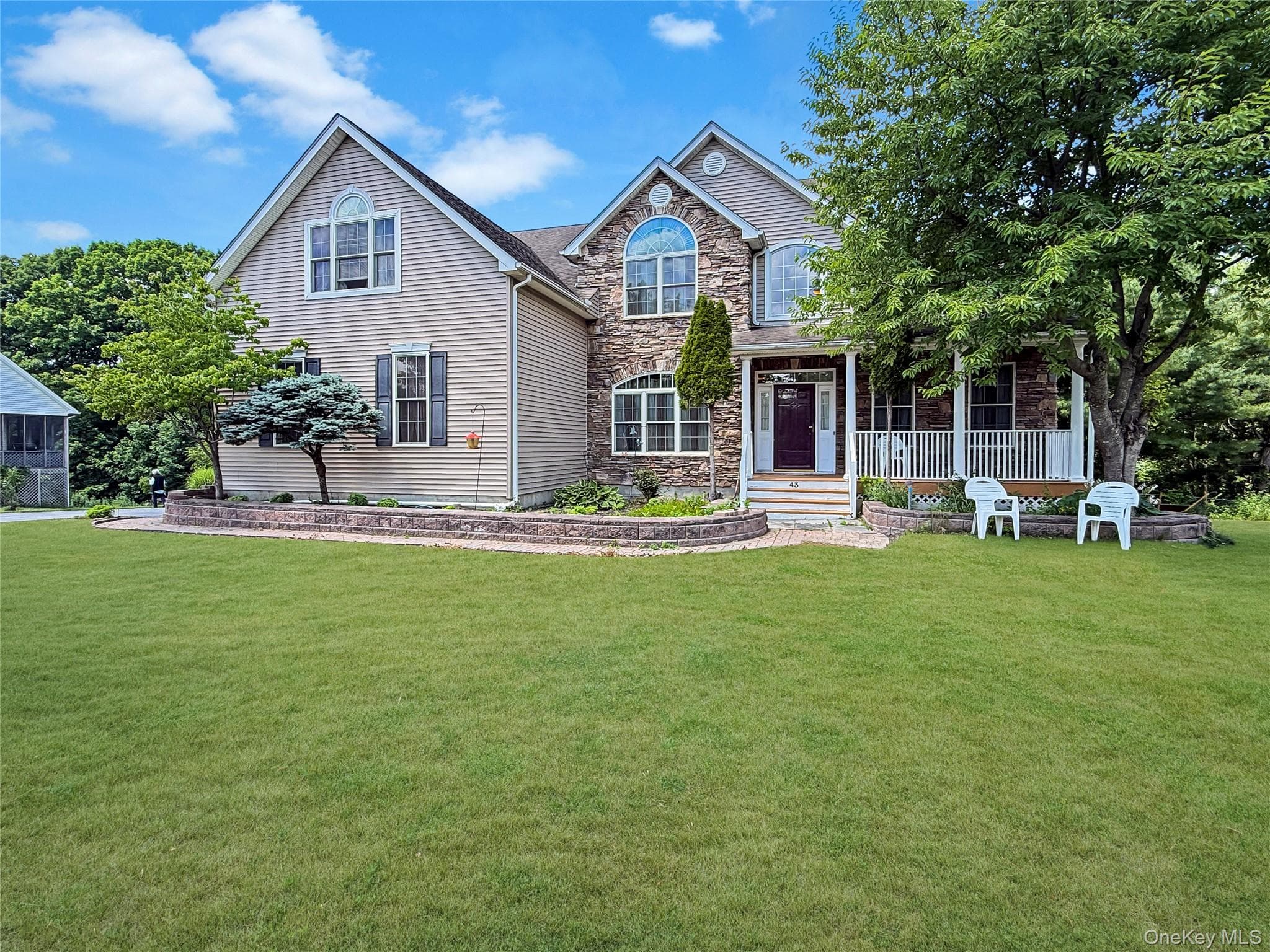 43 Regency Drive thumbnail 2
