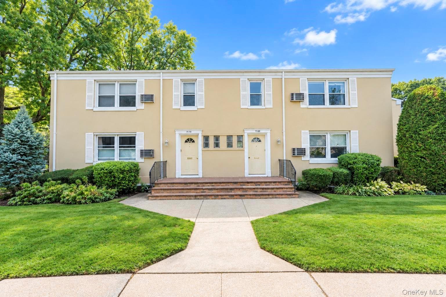 71-68 252nd Street Unit: 2B, Bellerose