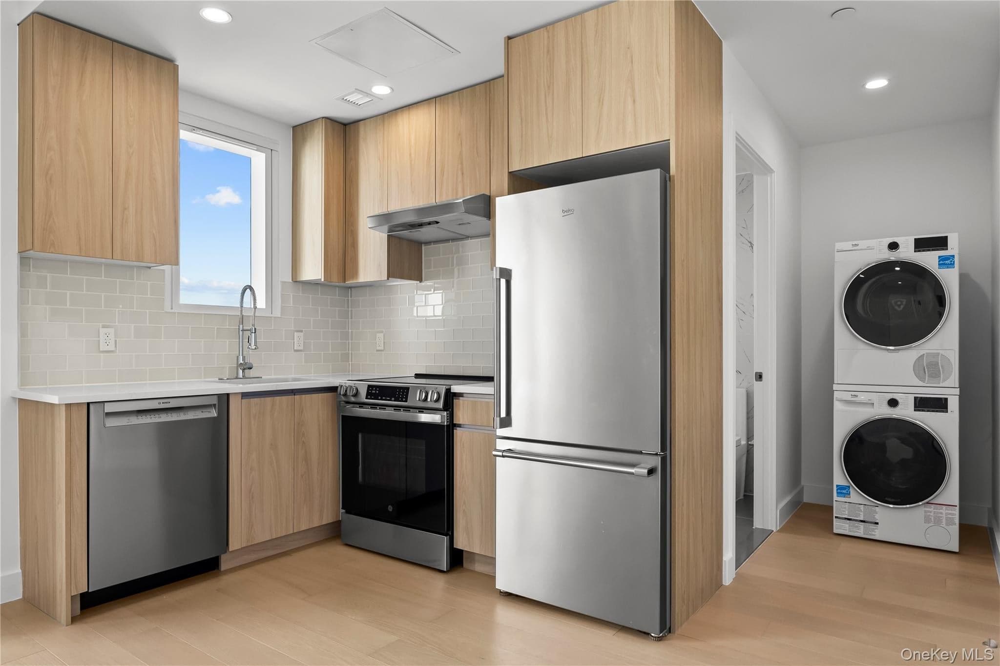 150-02 Northern Boulevard Unit: 3C thumbnail 6