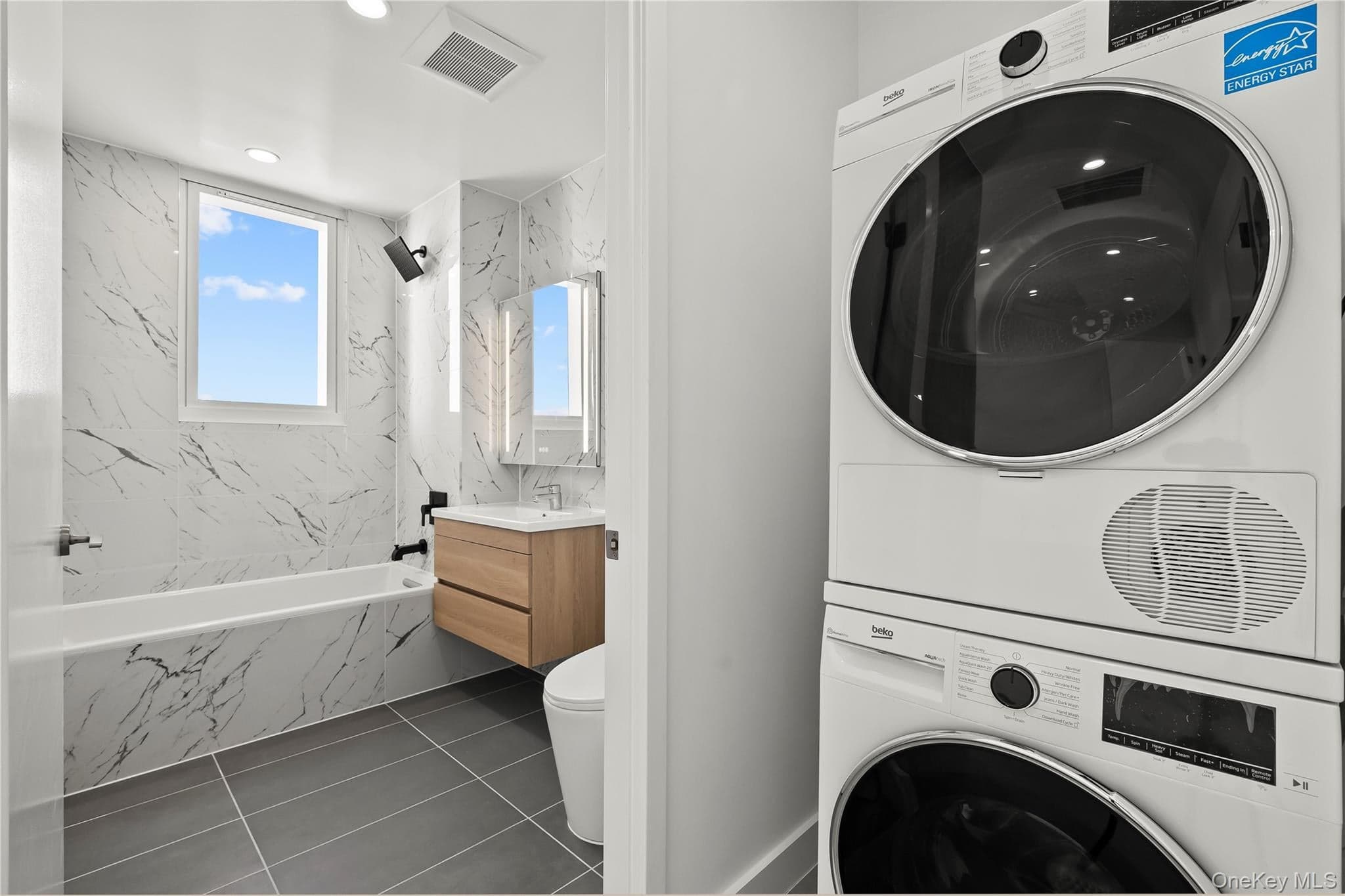 150-02 Northern Boulevard Unit: 3C thumbnail 9