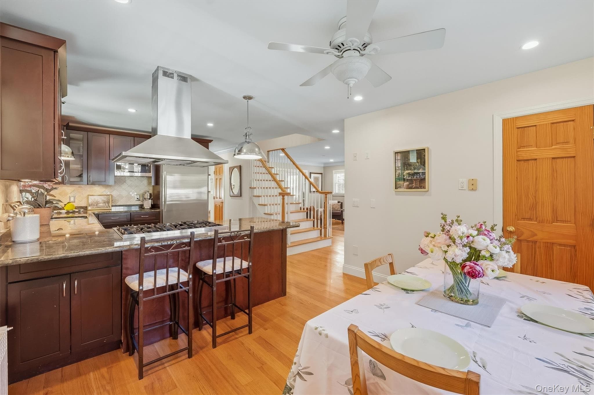 87 Bolton Avenue thumbnail 18