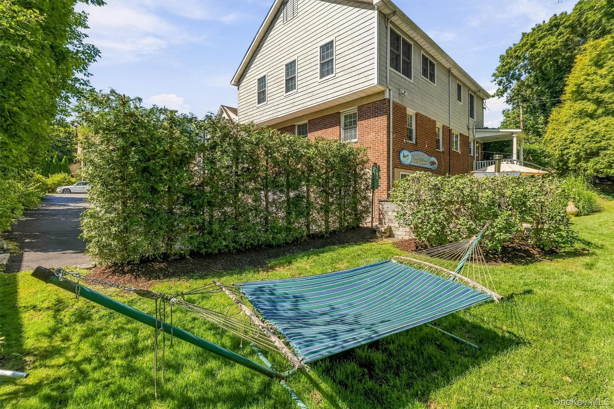 87 Bolton Avenue thumbnail 42