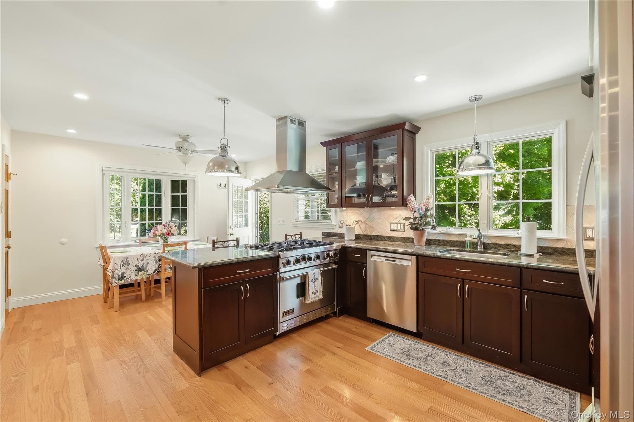 87 Bolton Avenue thumbnail 15