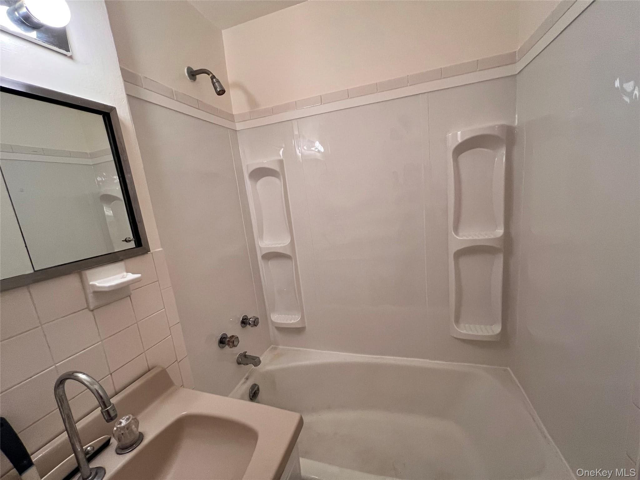 189 Drake Avenue Unit: 2C thumbnail 6
