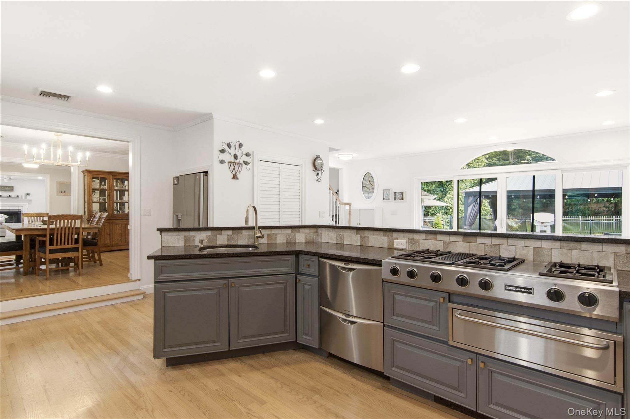 45 Meadow Glen Road thumbnail 17