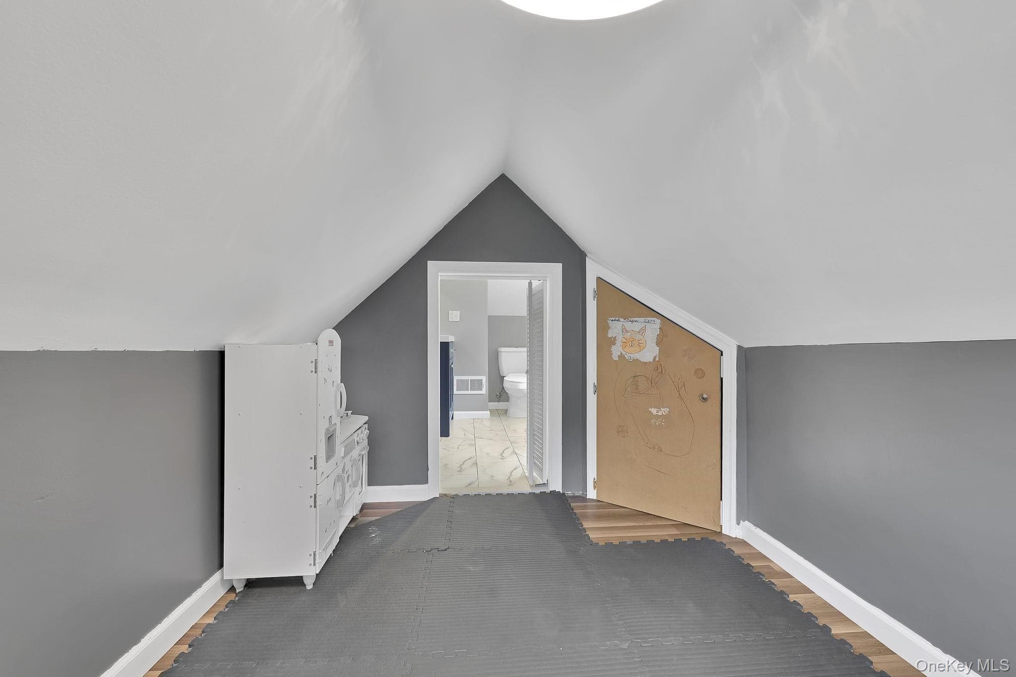 33 Seward Avenue thumbnail 32