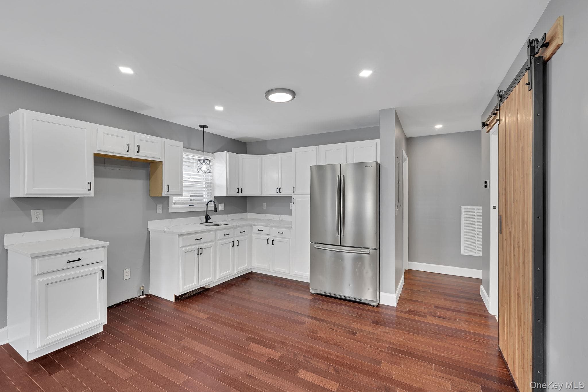 33 Seward Avenue thumbnail 10