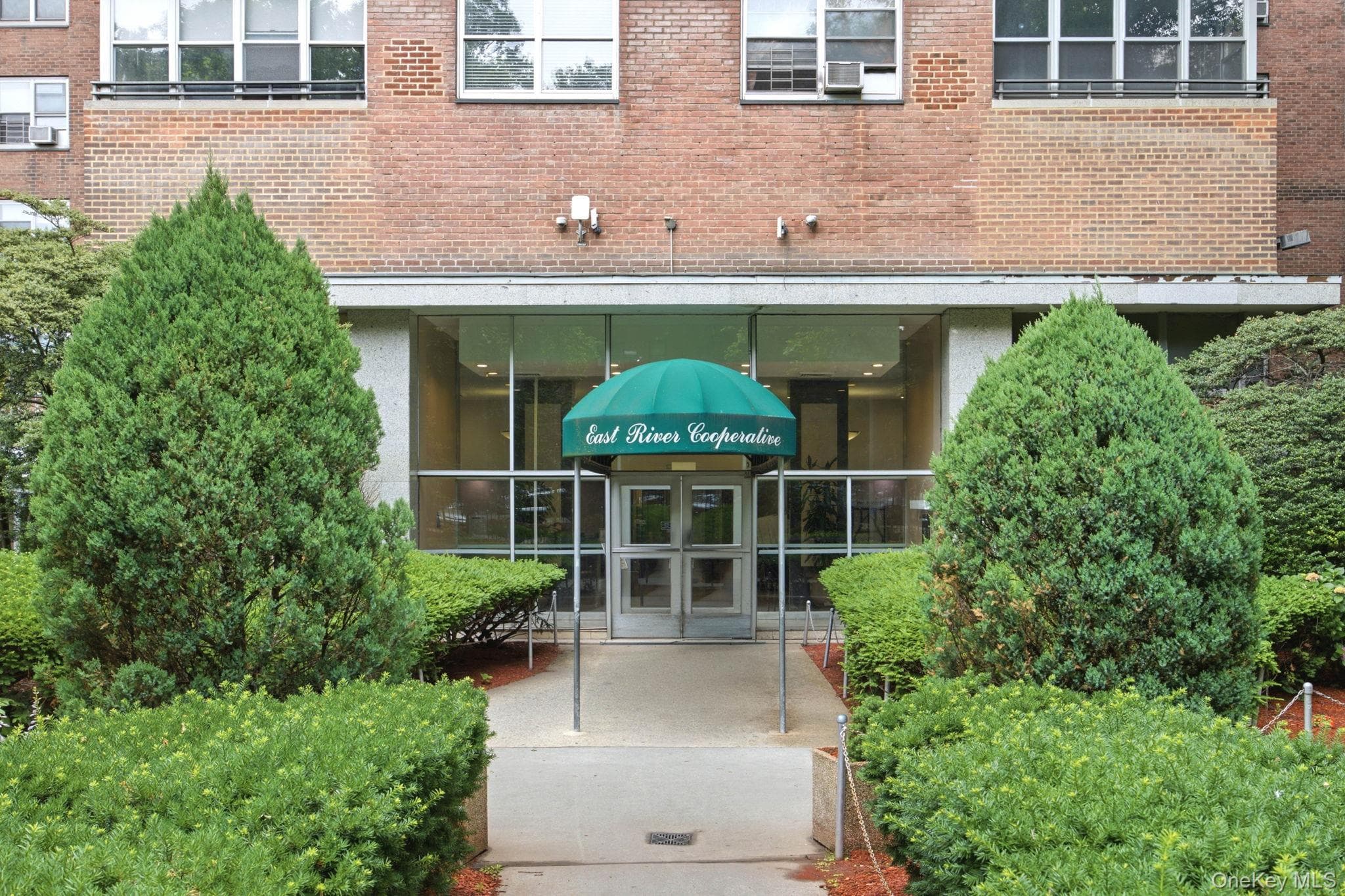 575 Grand Street Unit: E1505 thumbnail 29