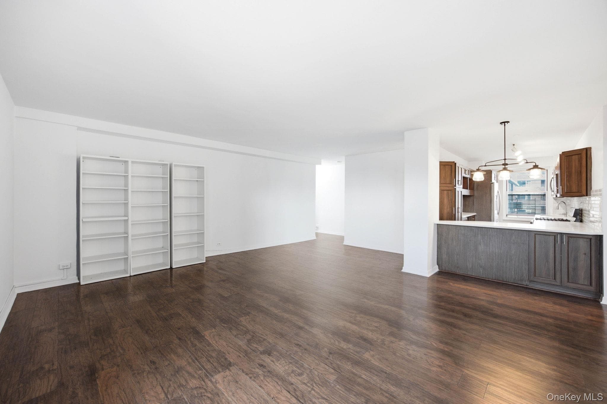 575 Grand Street Unit: E1505 thumbnail 2