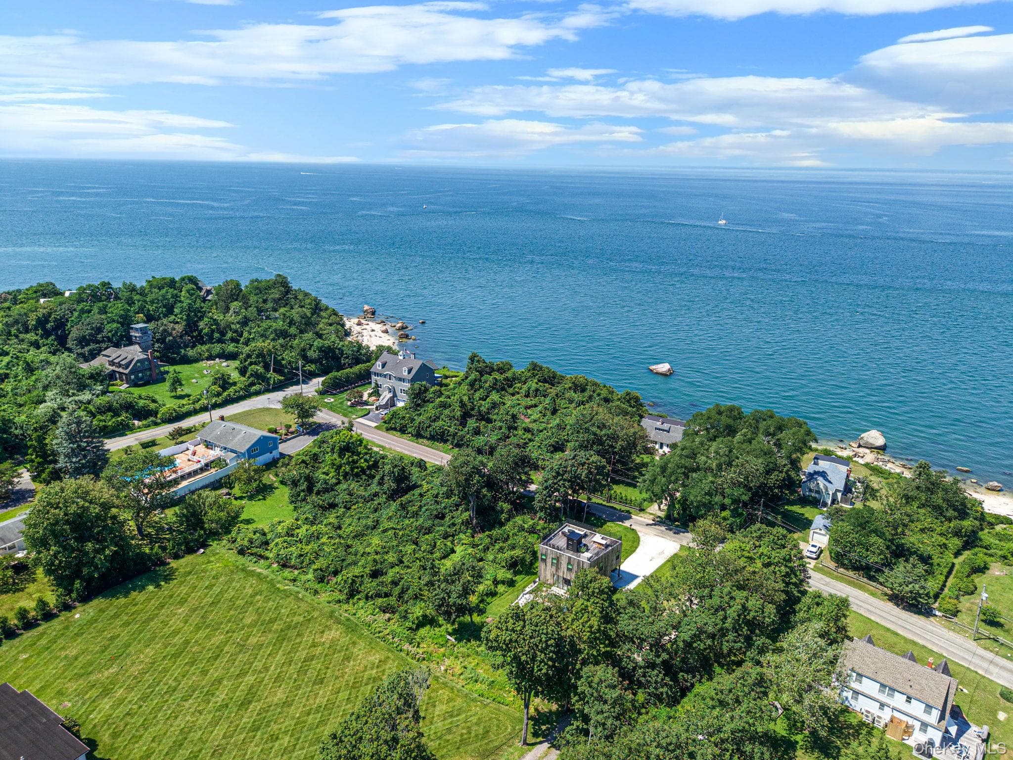 400 Aquaview Avenue thumbnail 4