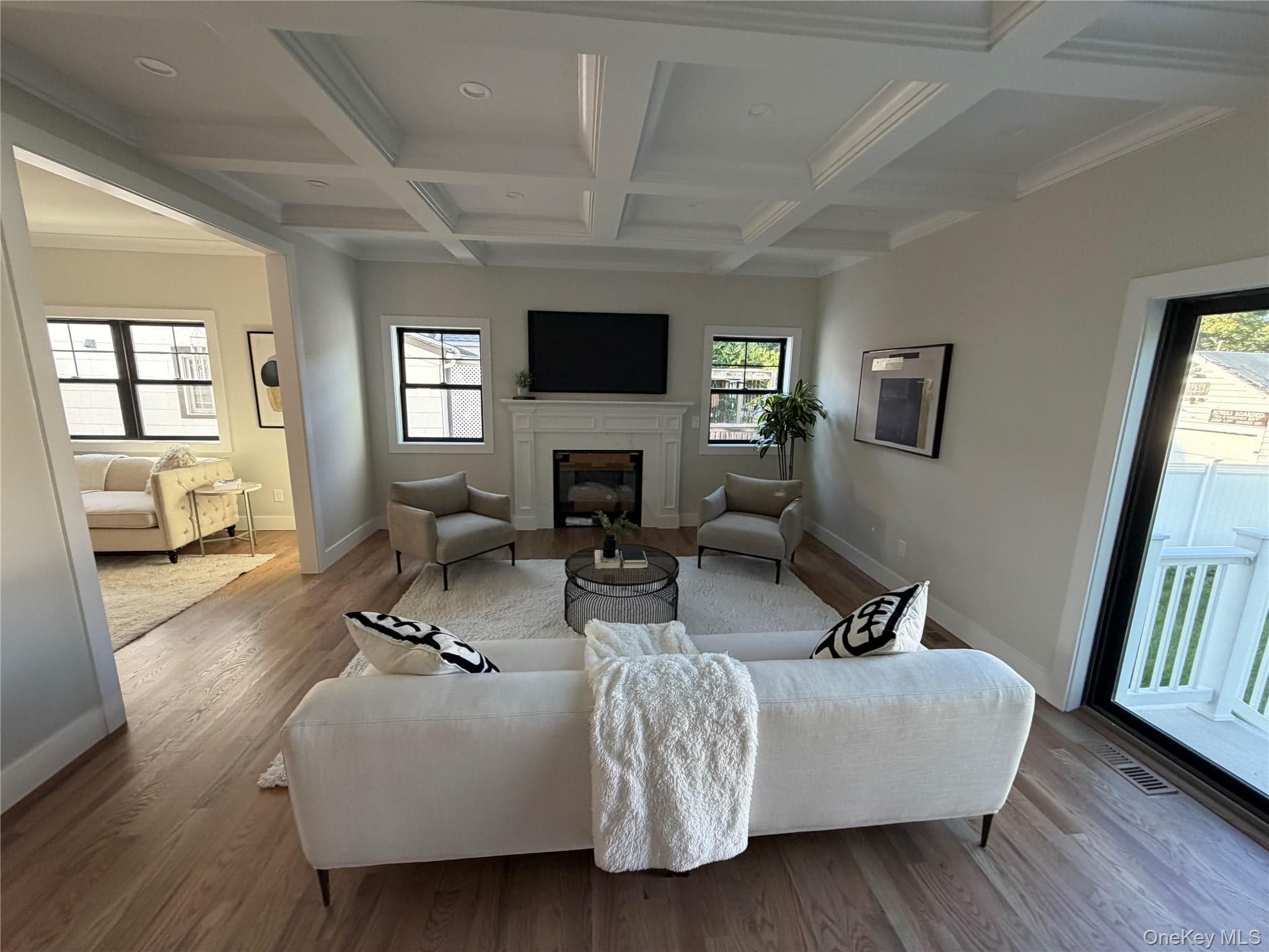 110 Stella Court thumbnail 6
