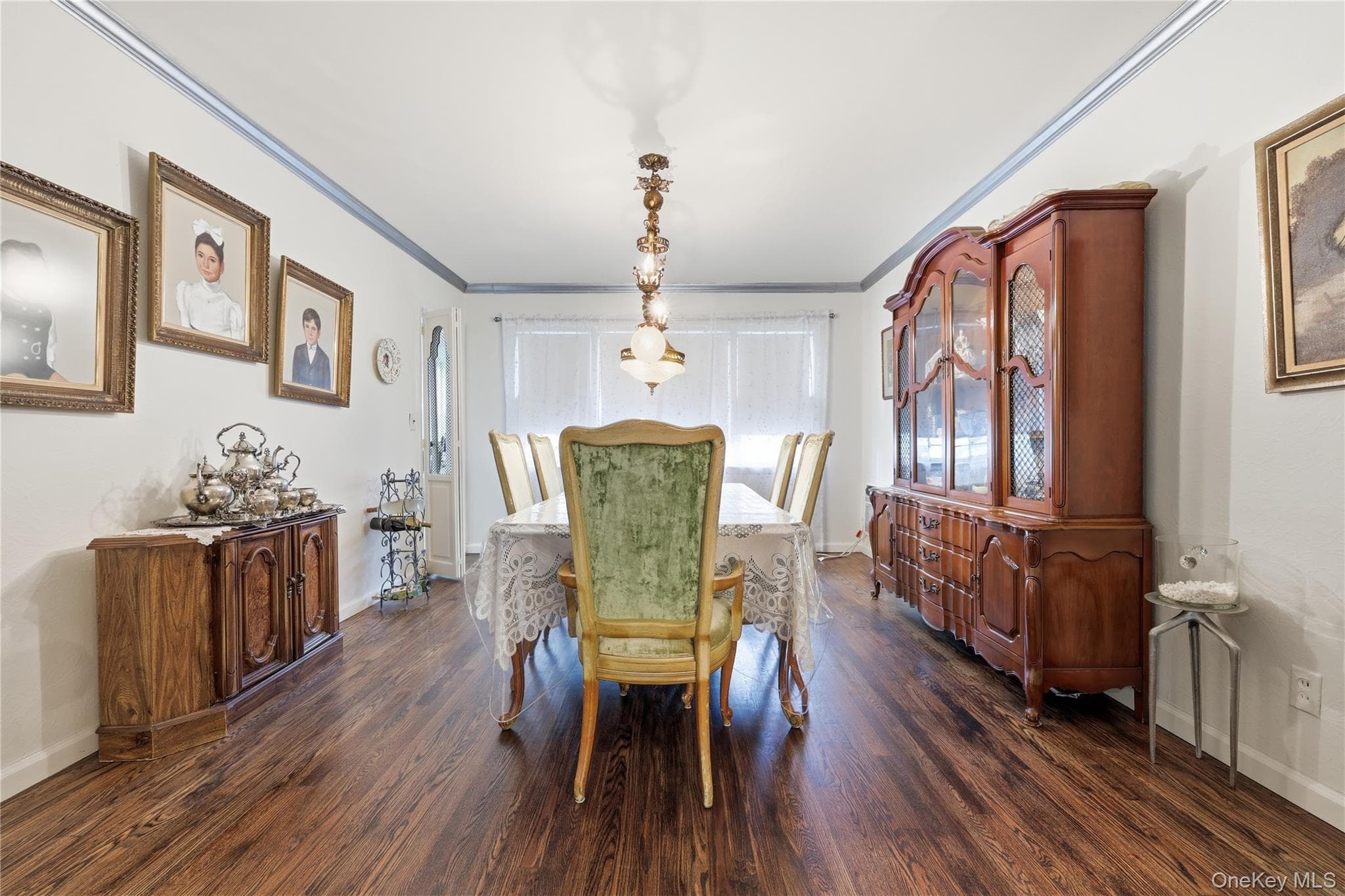 2 Longview Avenue thumbnail 9