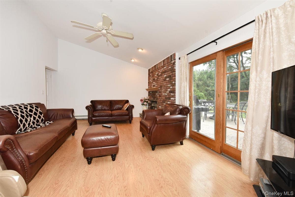 17 Greenvale Drive thumbnail 8