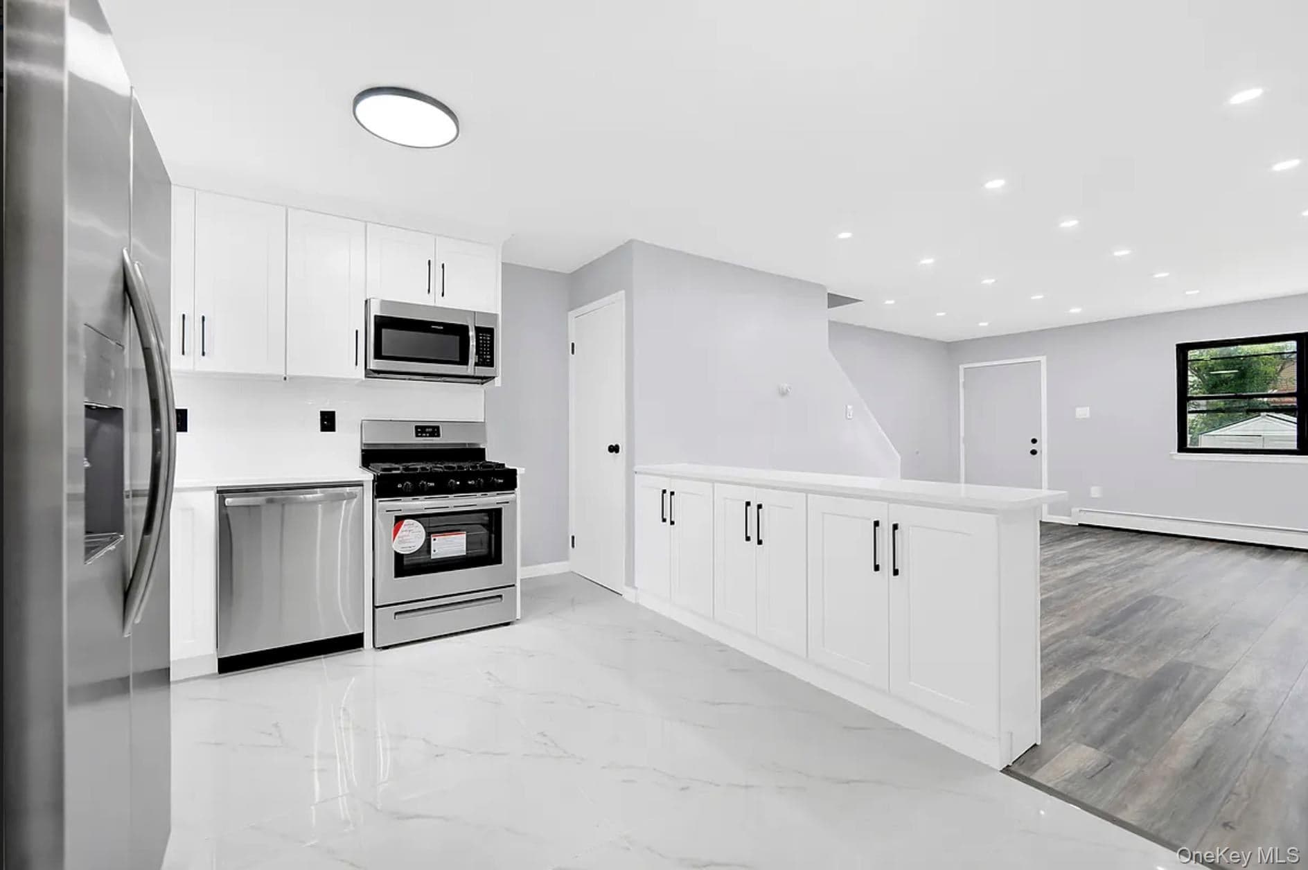 326 Berriman Street thumbnail 3