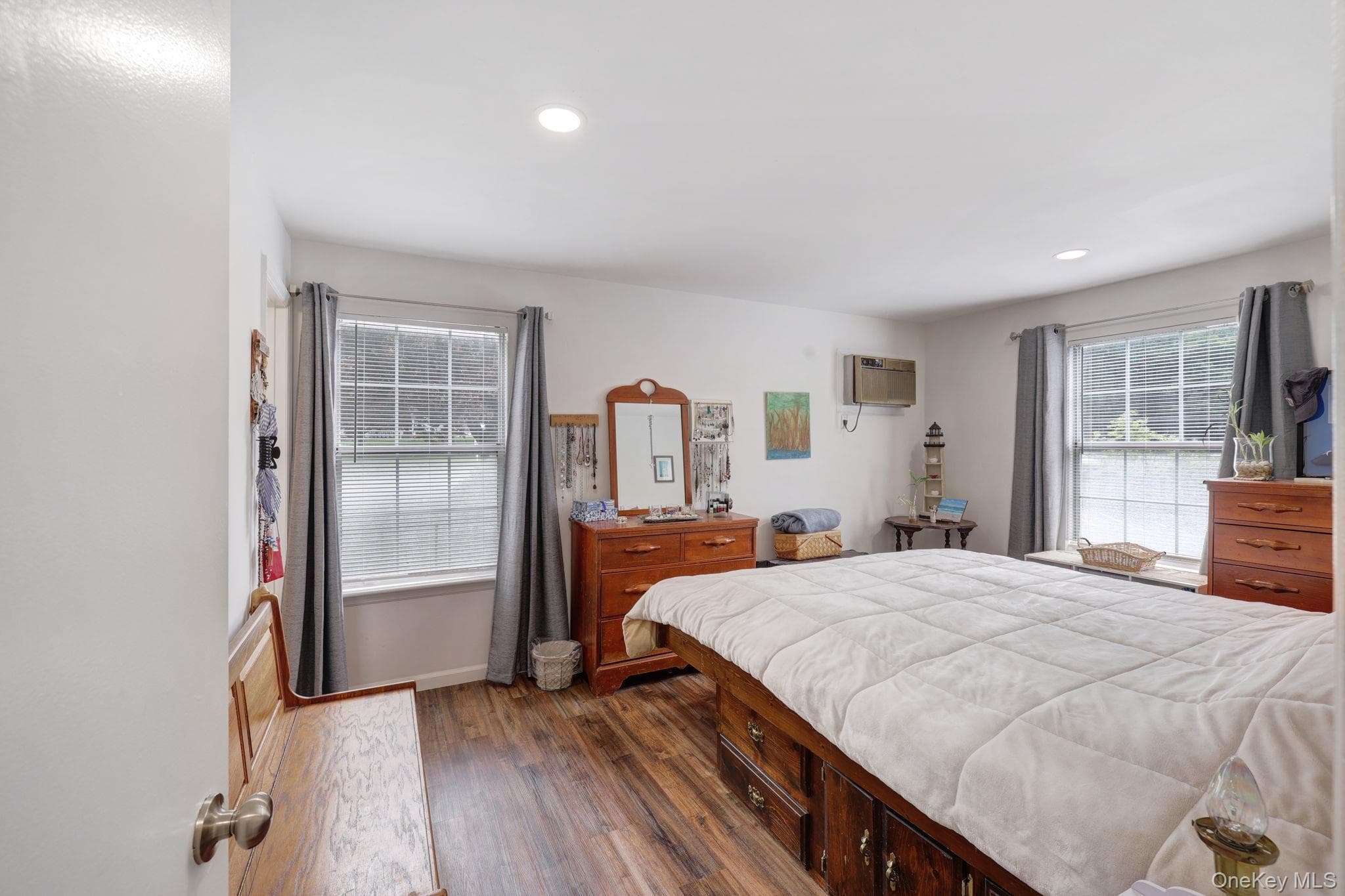 4 Lexington Hill Unit: 3 thumbnail 11