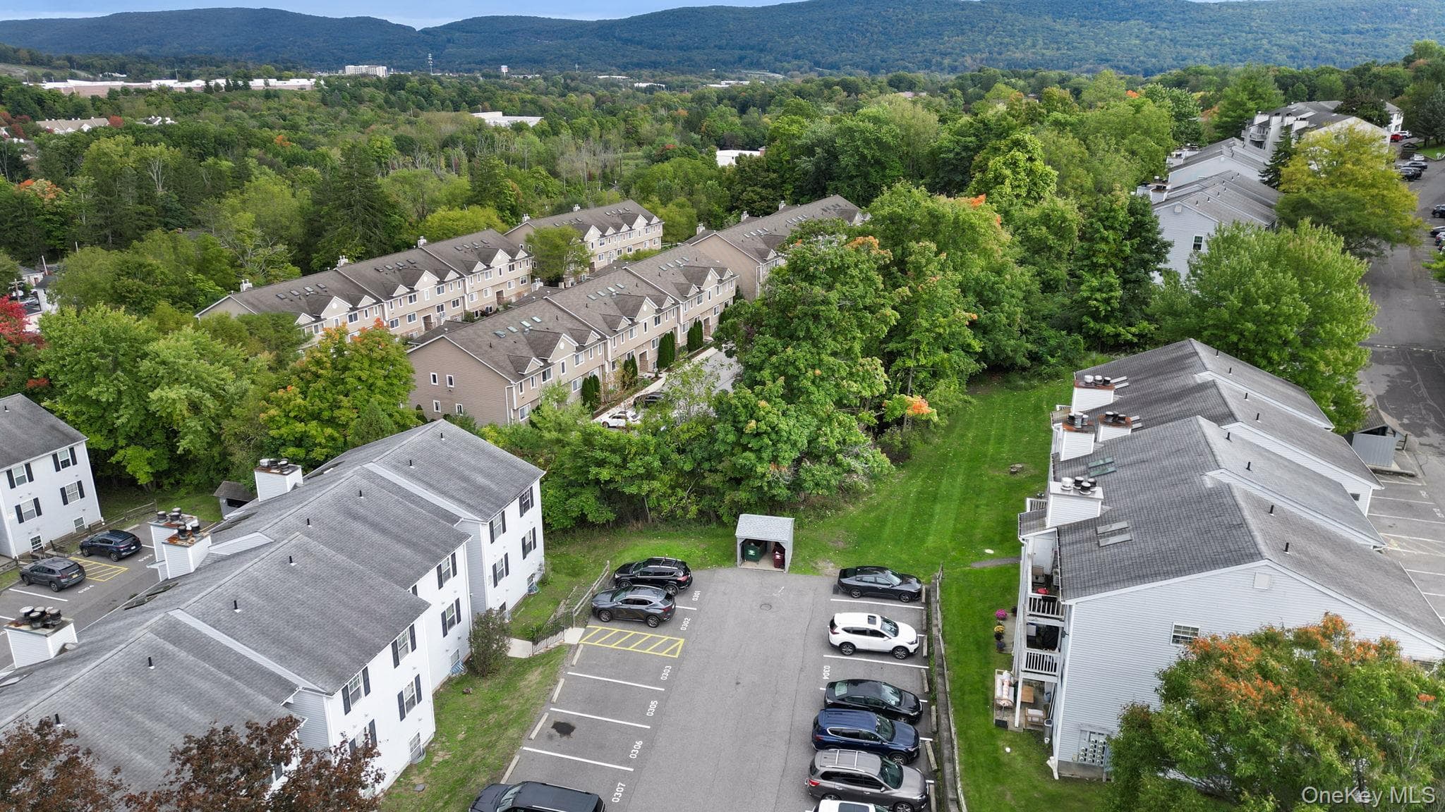 4 Lexington Hill Unit: 3 thumbnail 21