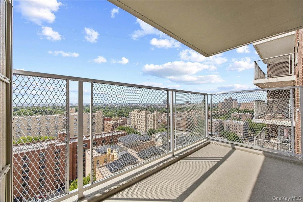 2550 Olinville Avenue Unit: 14E thumbnail 21