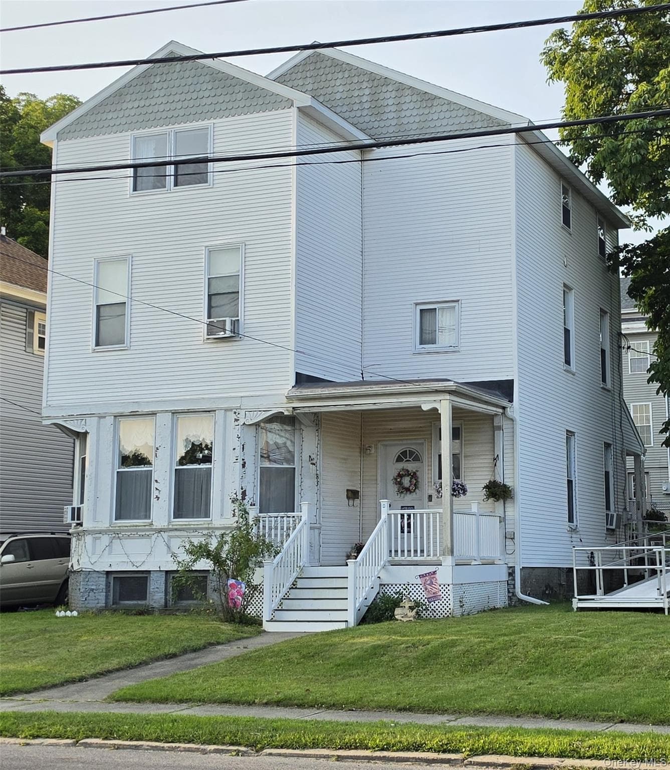 83 Green Street thumbnail 2