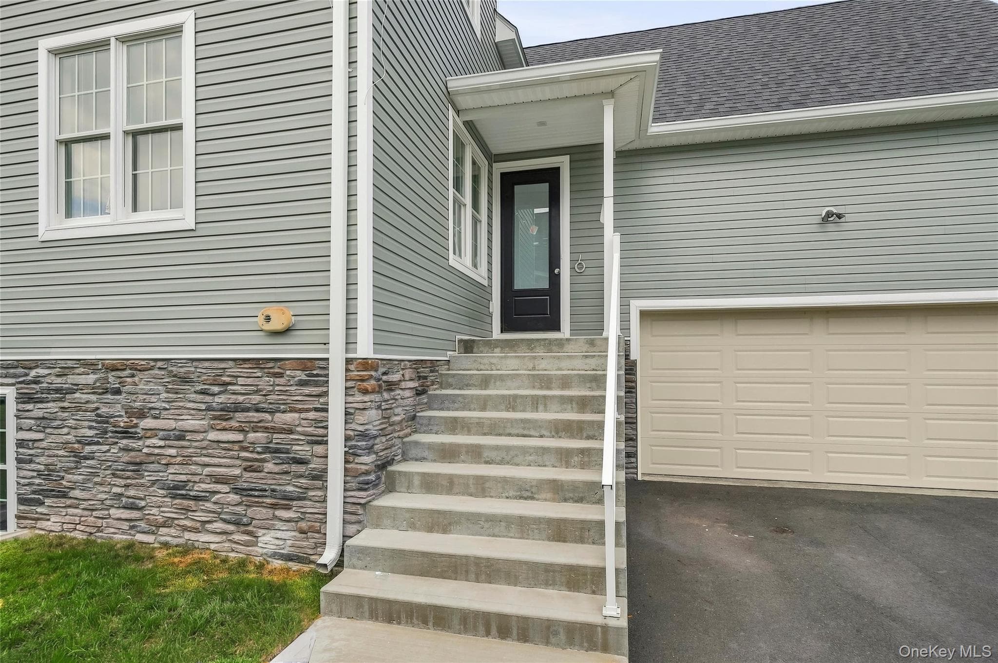 38 Van Arsdale Road thumbnail 4