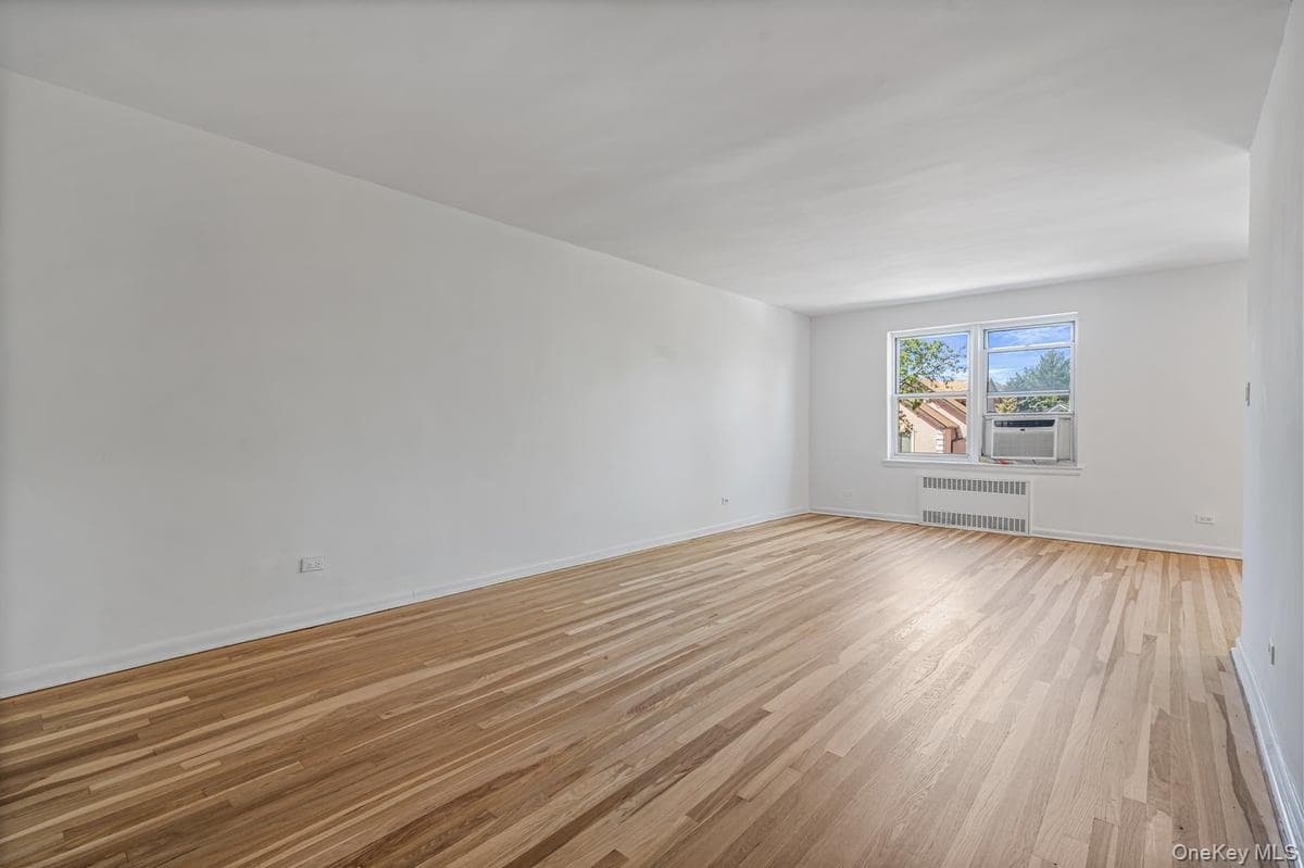 162-01 Powells Cove Boulevard Unit: 3N thumbnail 2