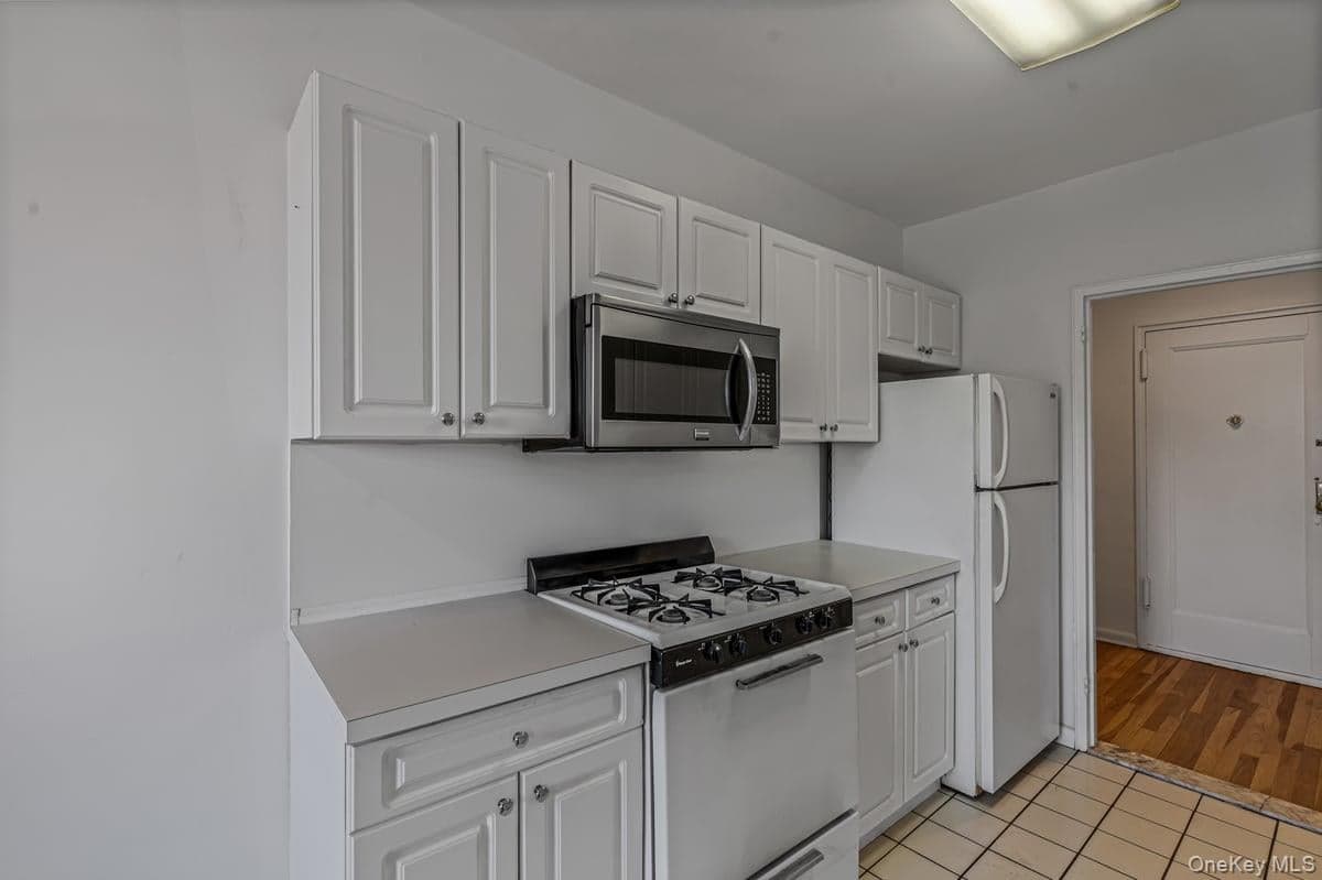 162-01 Powells Cove Boulevard Unit: 3N thumbnail 6