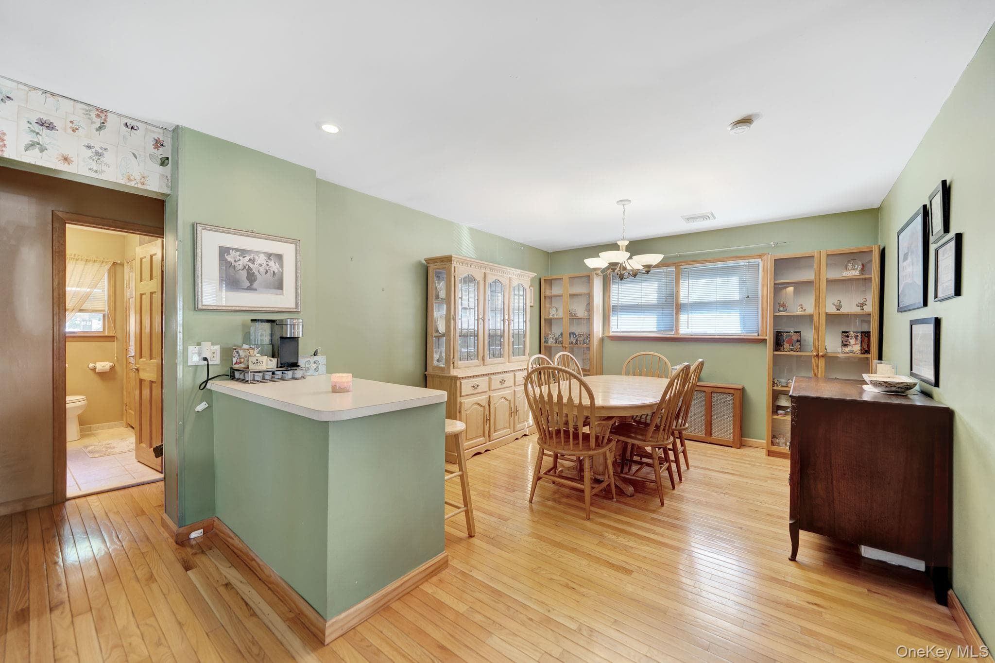 33 Mohawk Drive thumbnail 6