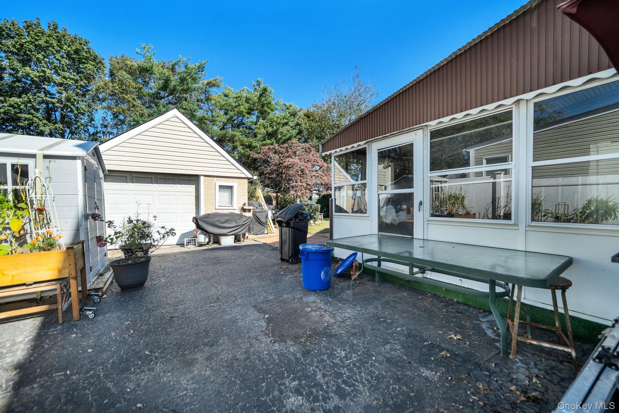 33 Mohawk Drive thumbnail 38