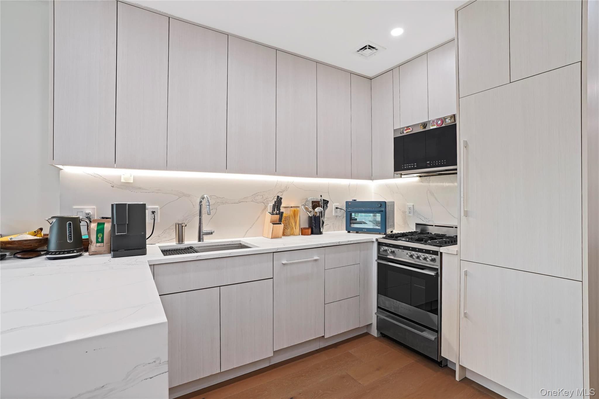 379 Ocean Parkway Unit: 3A thumbnail 4