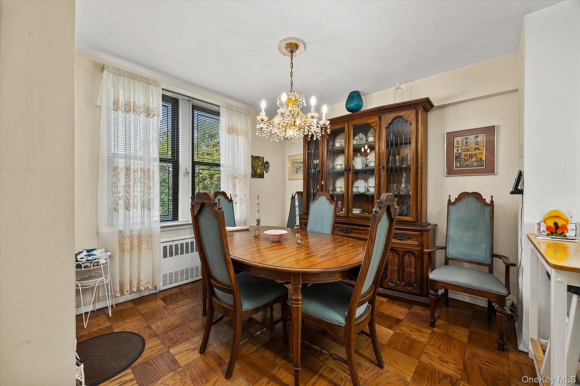 1874 Pelham Parkway Unit: 2R thumbnail 6