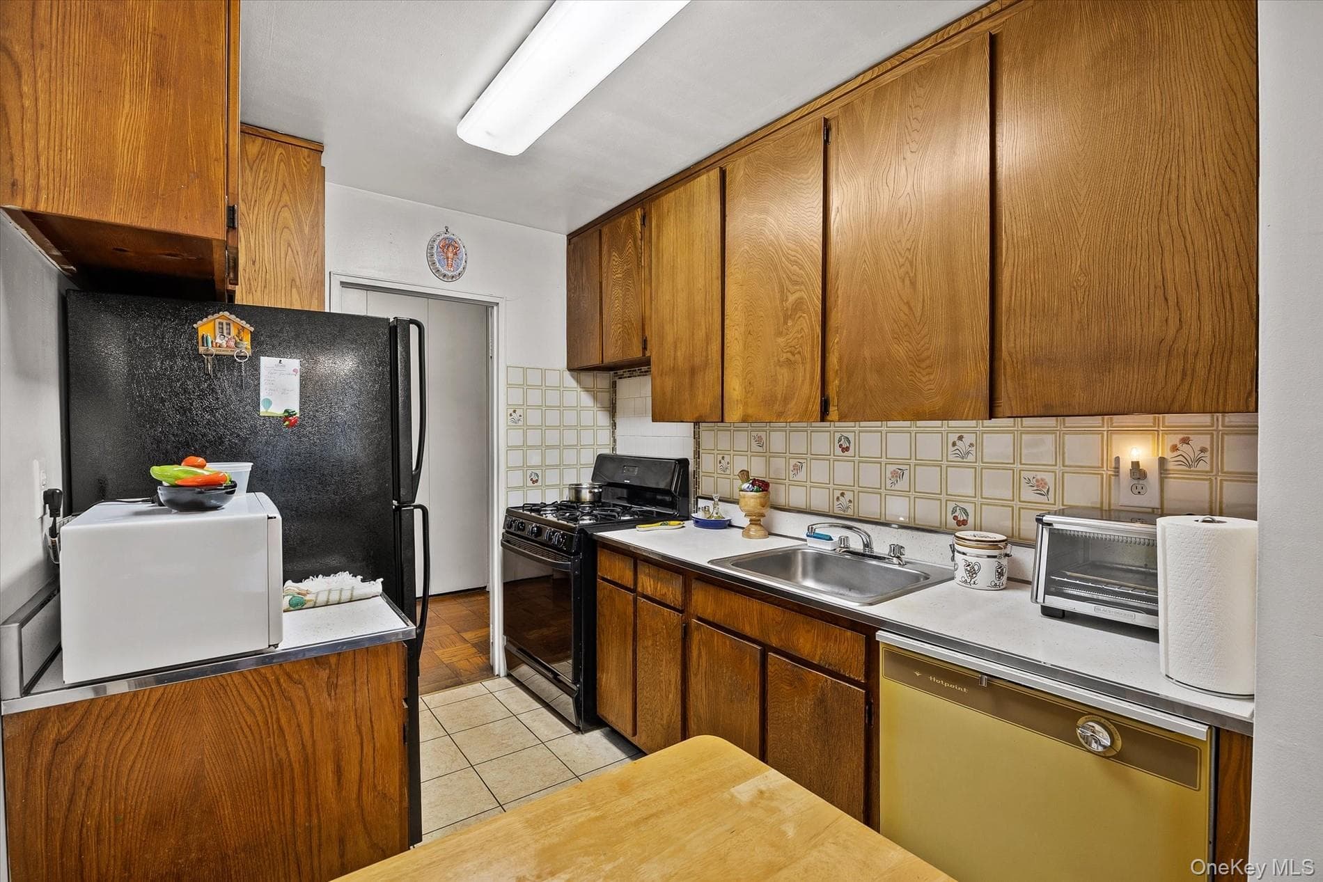1874 Pelham Parkway Unit: 2R thumbnail 9