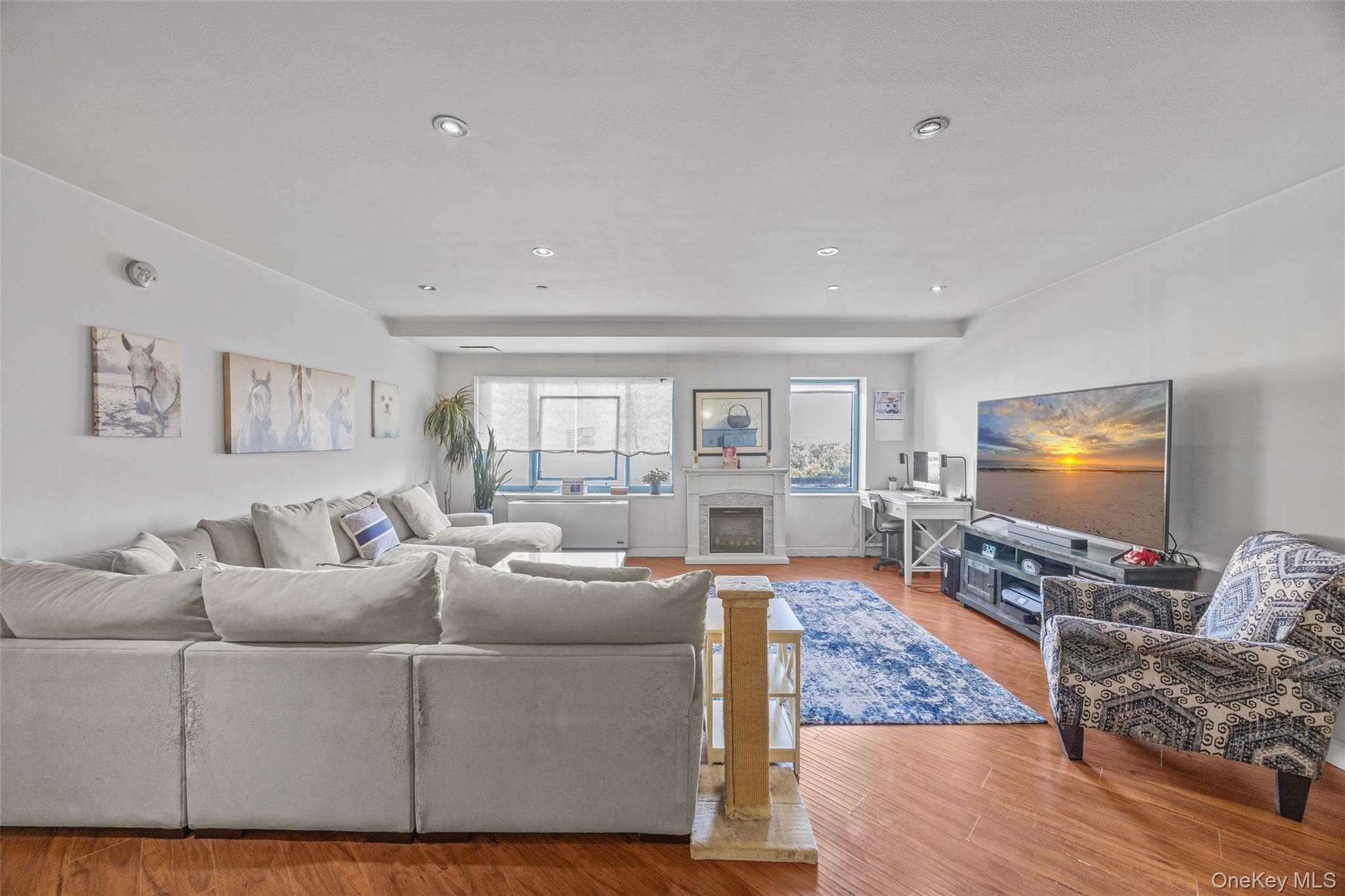136 Beach 117th Street Unit: 2H thumbnail 2
