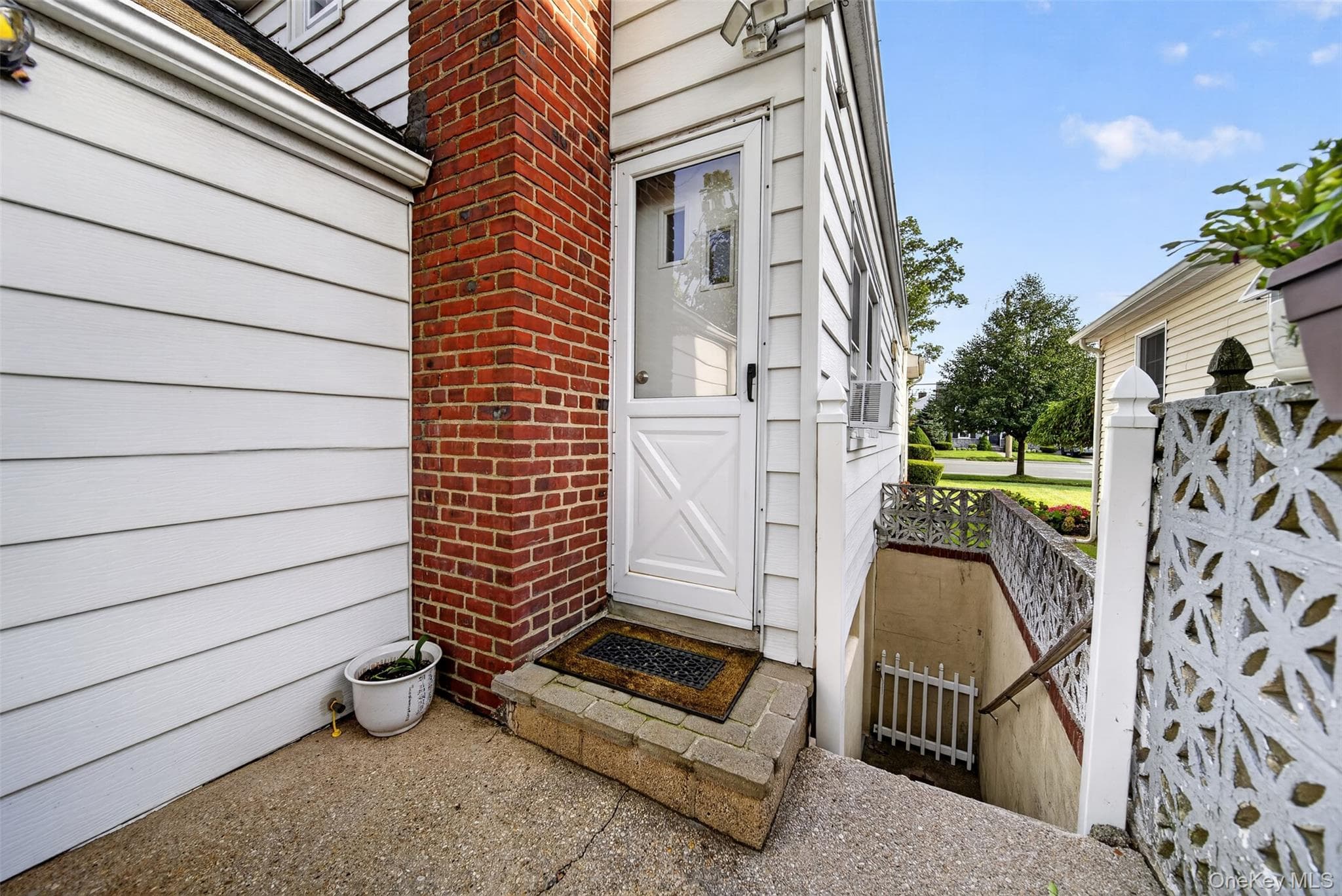 69 Stewart Avenue thumbnail 36