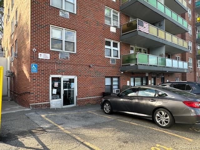 1841 Central Park Ave AVE Unit: 11F thumbnail 25