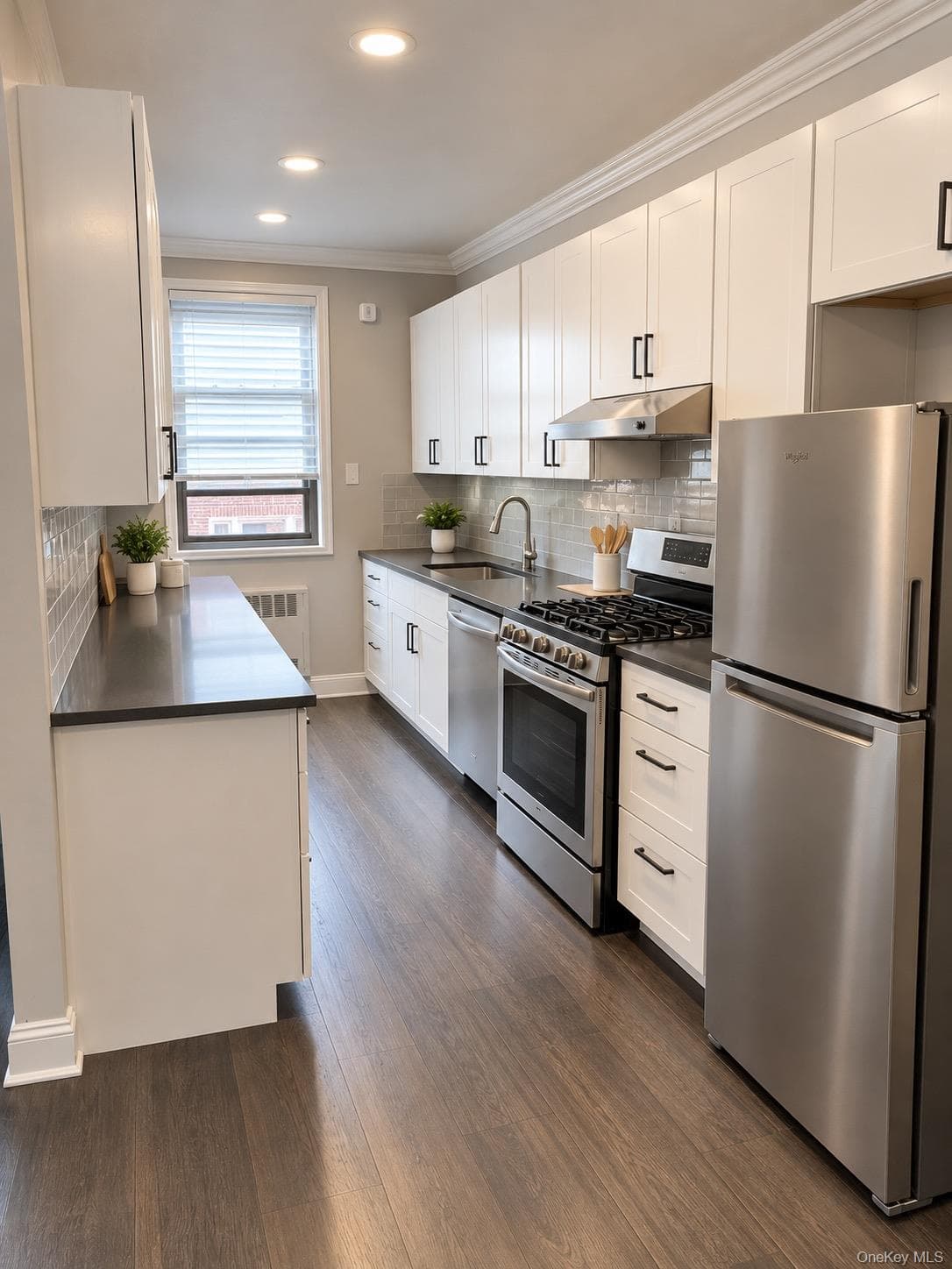 69-60 108th Street Unit: 519 thumbnail 5