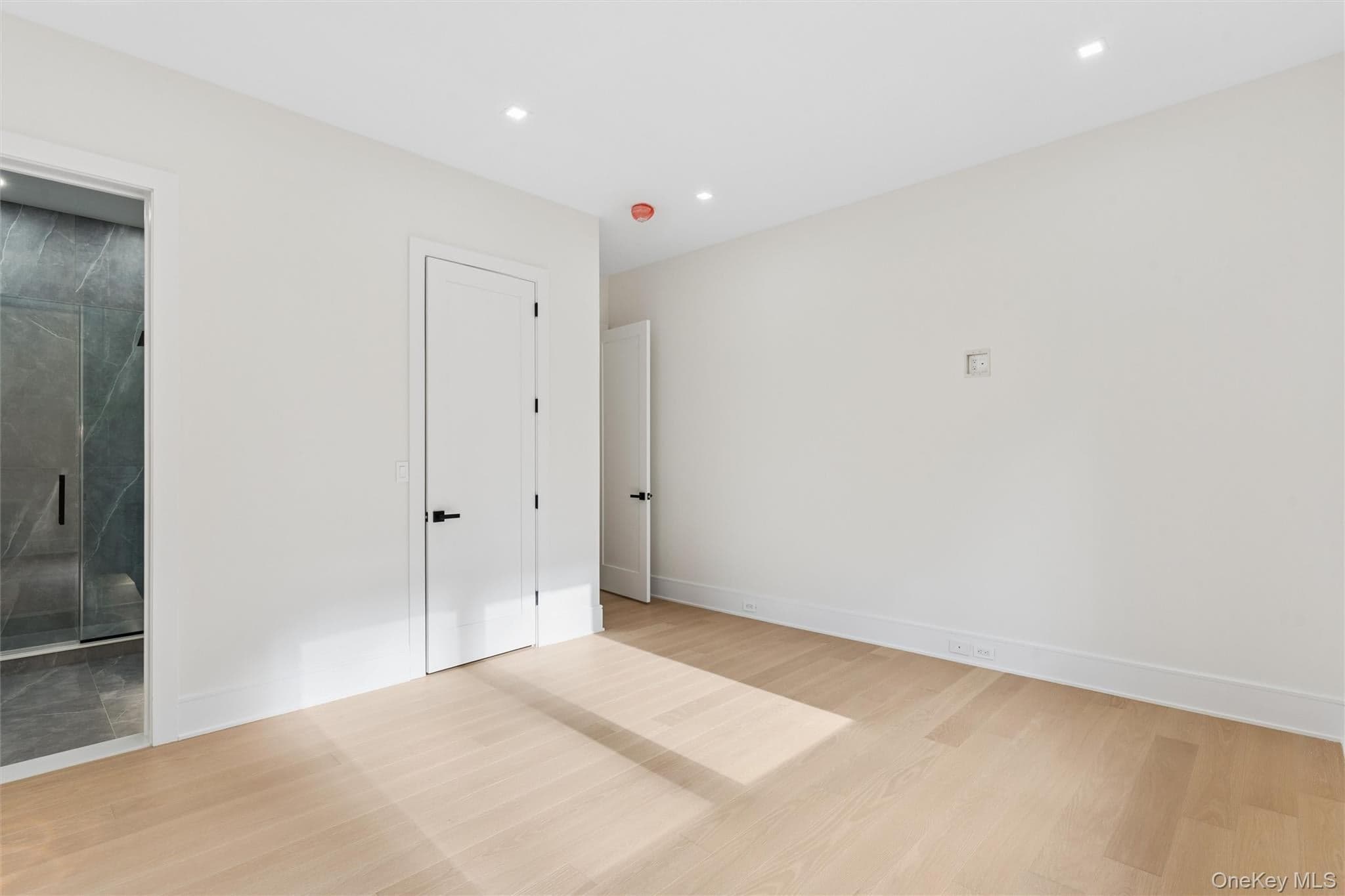 10 Beaumont Drive thumbnail 36