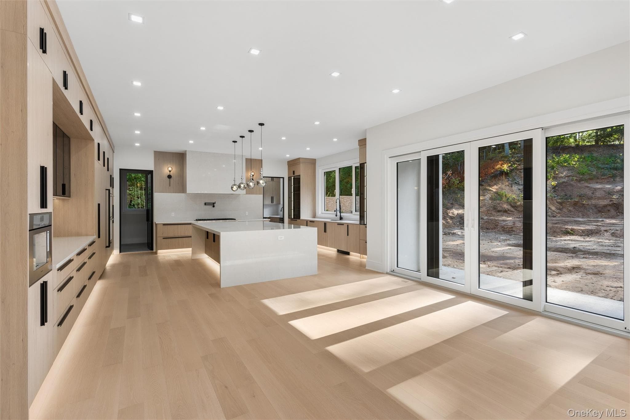 10 Beaumont Drive thumbnail 17