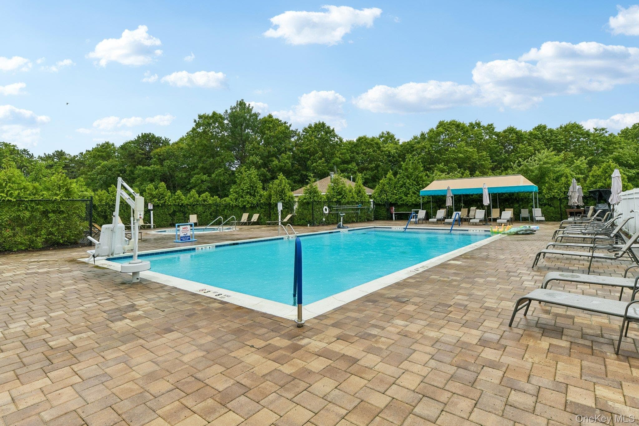 33 Greentree Court thumbnail 29
