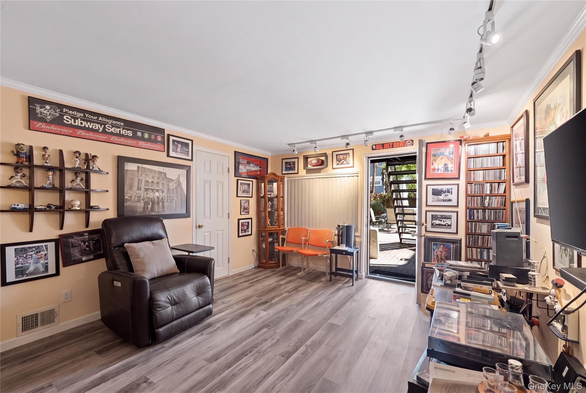 548 Bolton Avenue thumbnail 21