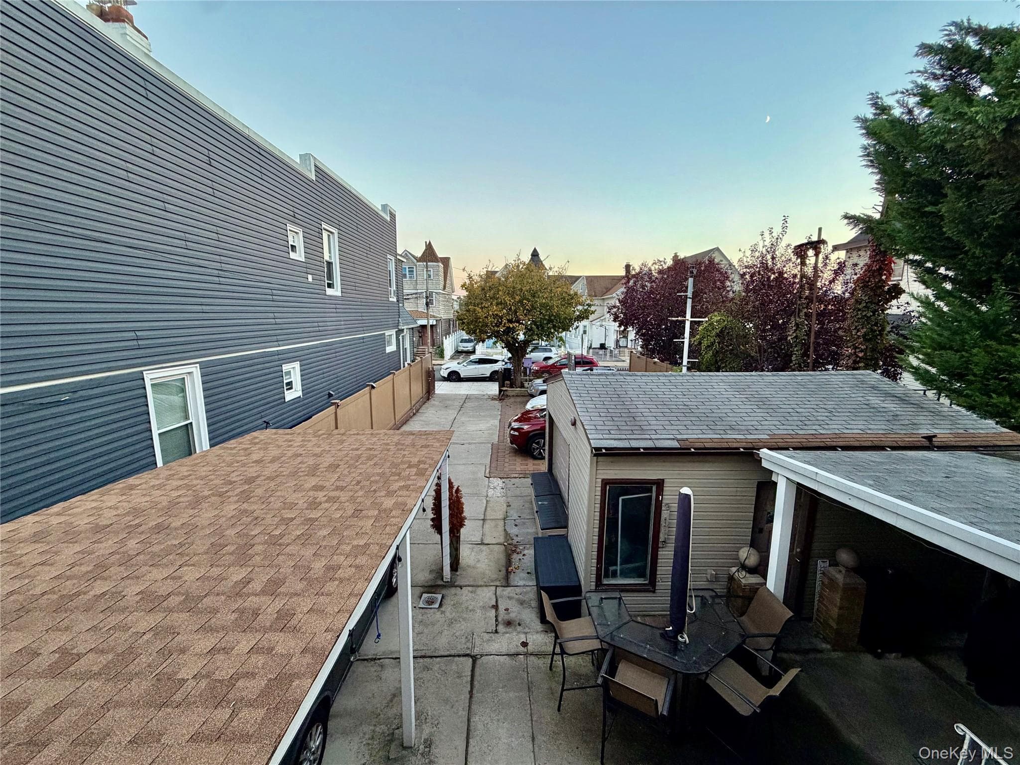 10205 97th Avenue thumbnail 15