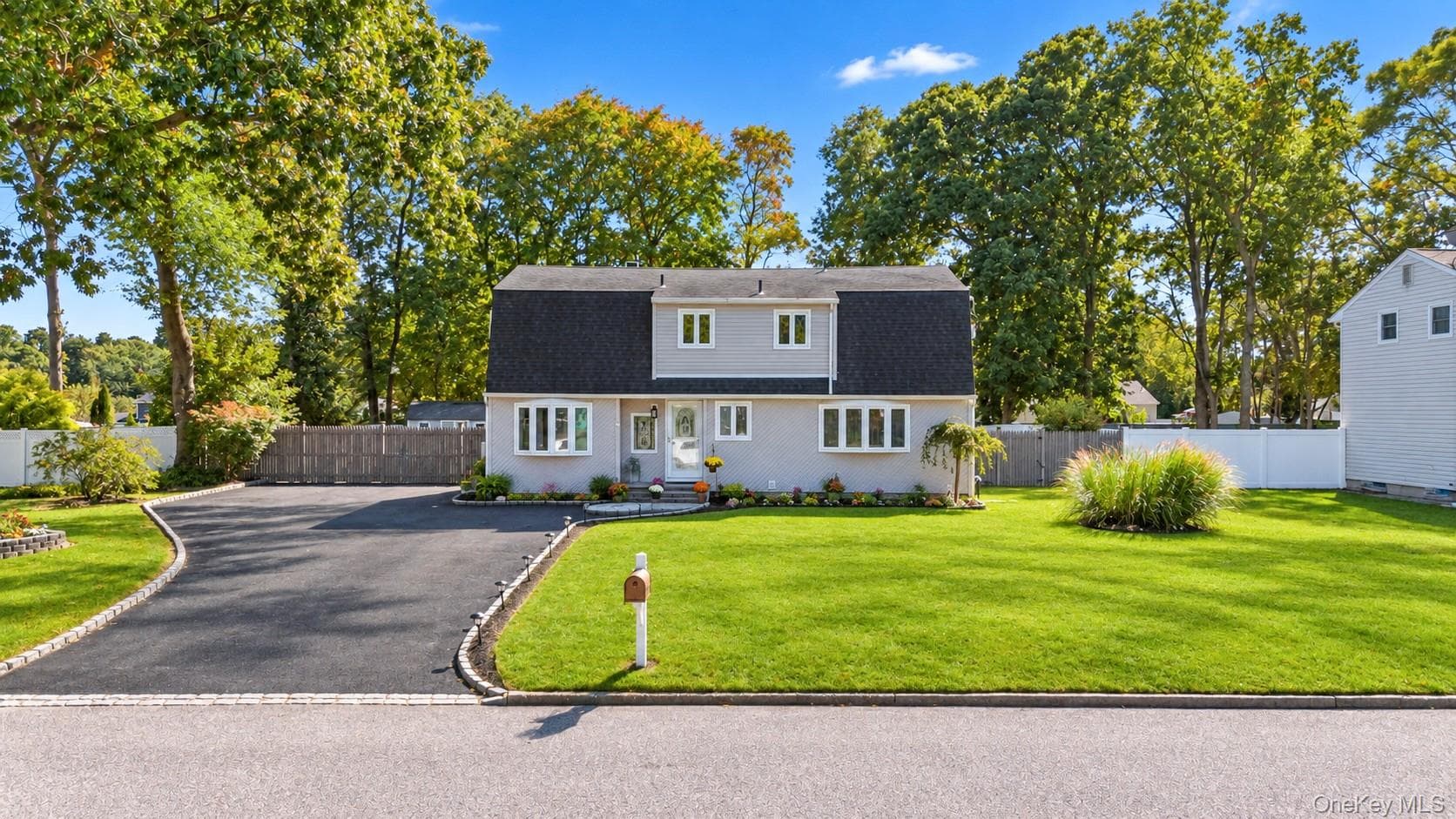 14 Hollingwood Drive thumbnail 2