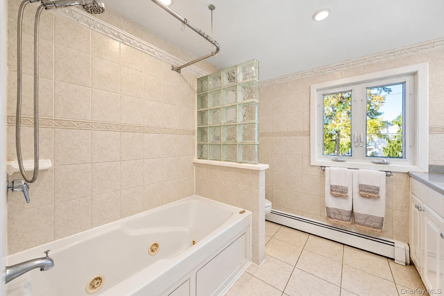 14 Hollingwood Drive thumbnail 39