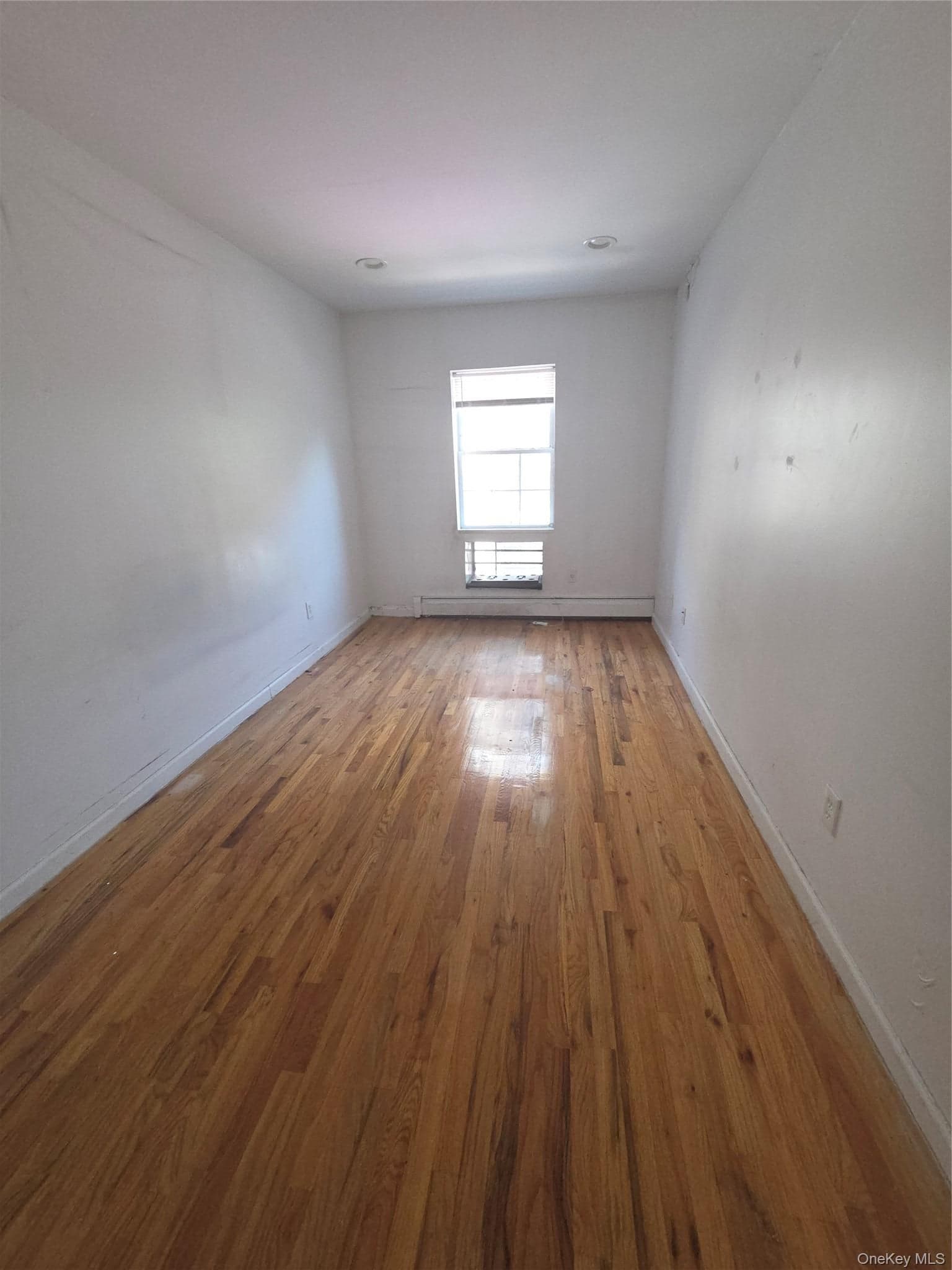 2471 B Crotona Avenue thumbnail 15