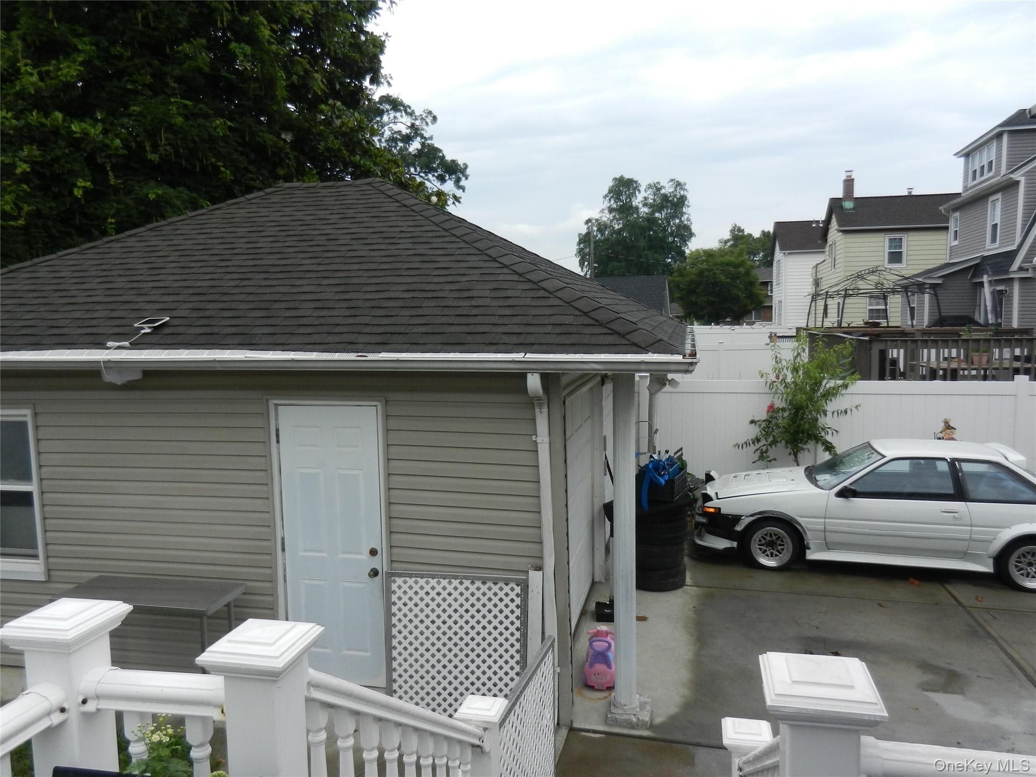 64 Avondale Street thumbnail 24